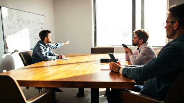 Guide pratique pour garantir la sécurité au travail : évaluation des risques
